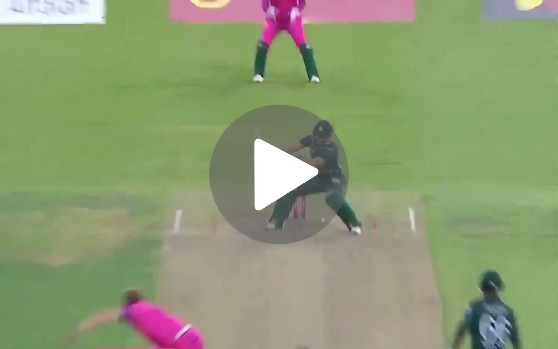 [Watch] Salman Agha Reverse Scoops 'Back Of Bat Six' Vs Bosch To Remind Of Rishabh Pant